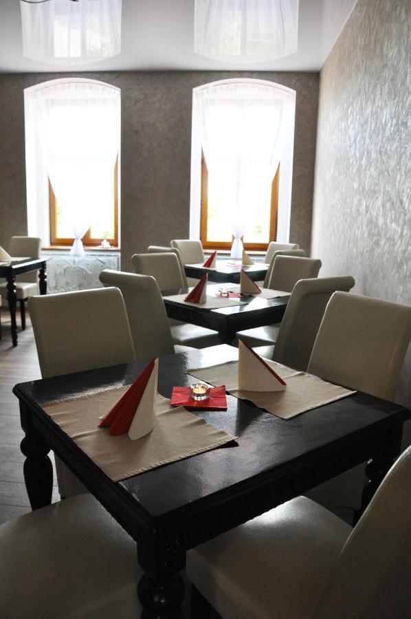 Hotel Mertin Chomutov Luaran gambar